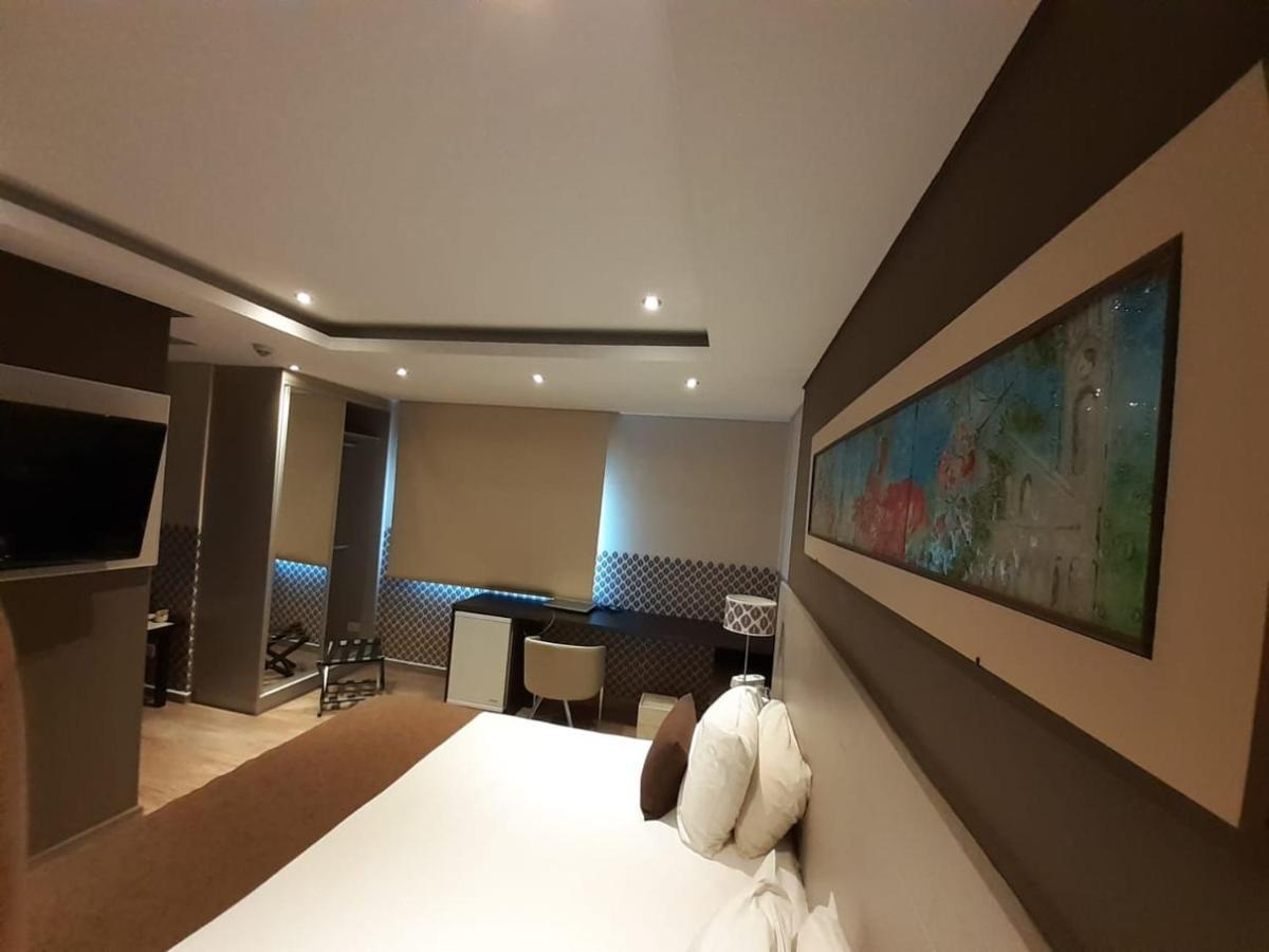 Bagu Grand Crucero Posadas Eksteriør bilde